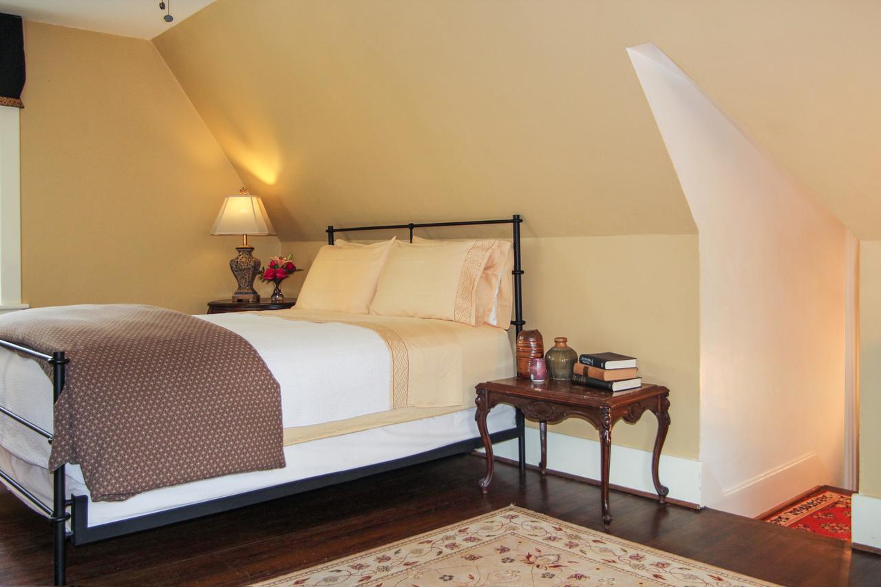 Hillbrook Inn & Spa (Adults Only) Charles Town Esterno foto