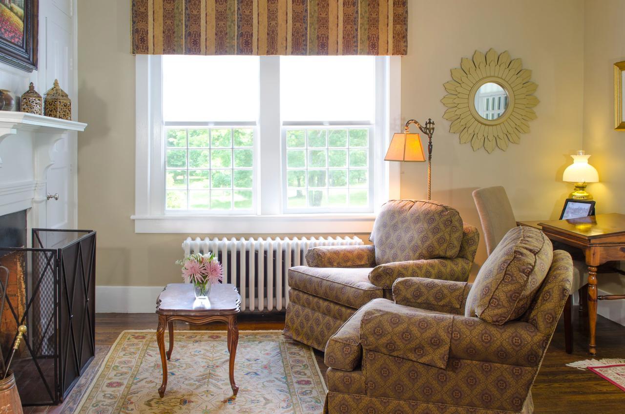 Hillbrook Inn & Spa (Adults Only) Charles Town Esterno foto